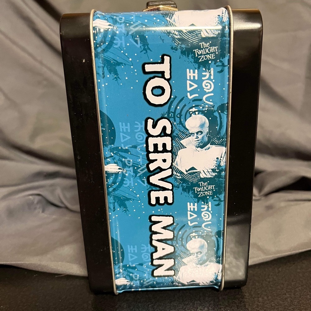 The Twilight Zone Lunchbox 2012 - Picture 3 of 5